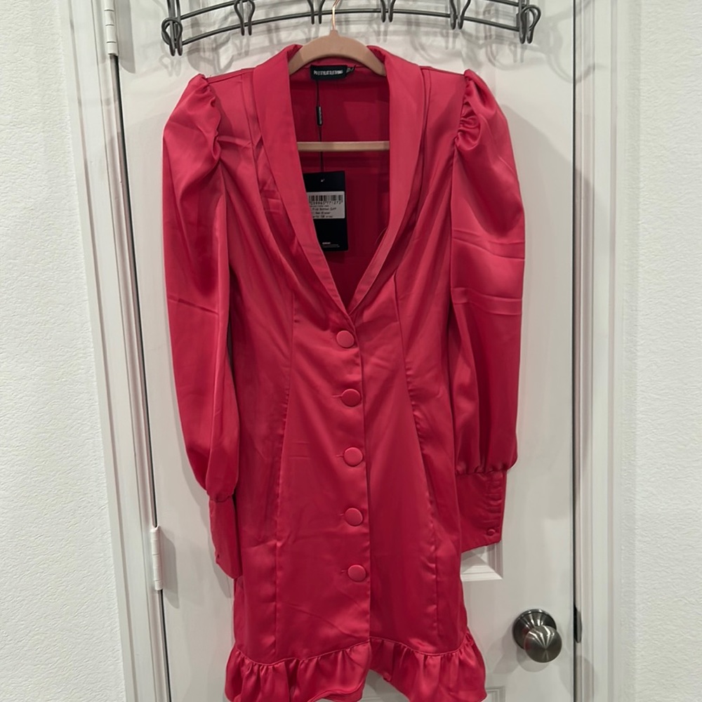 🛑 5/$20 NWT Women’s Pretty Little Thing Fuschia Satin Dress